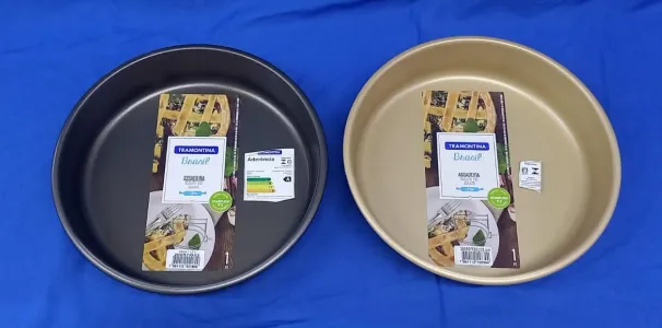 Asadera redonda línea BRASIL roja, 22 cm